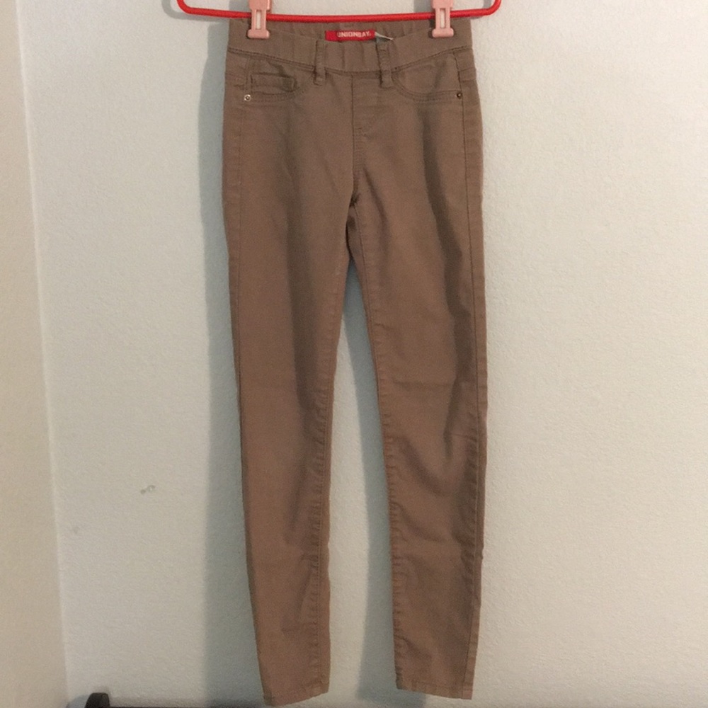 Tan jeans
